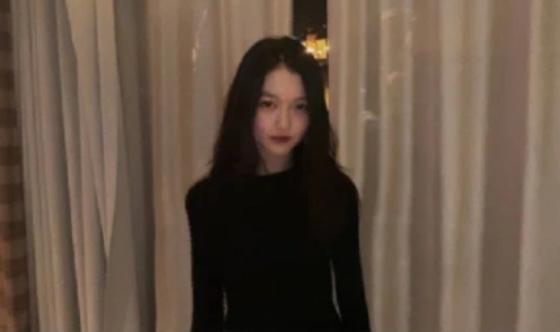 王菲小女兒打扮成熟，不希望父母的感情影響她的生活